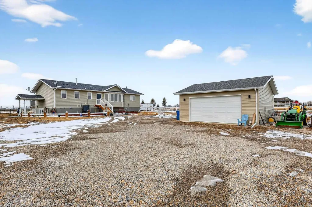 270092 Glenmore Trail Rural Rocky View County AB T0J 1X0