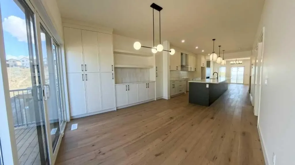 43 Heritage Ridge Cochrane AB T4C 3L2