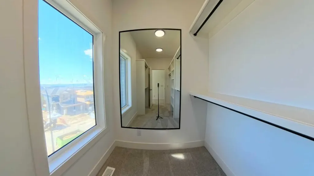 43 Heritage Ridge Cochrane AB T4C 3L2