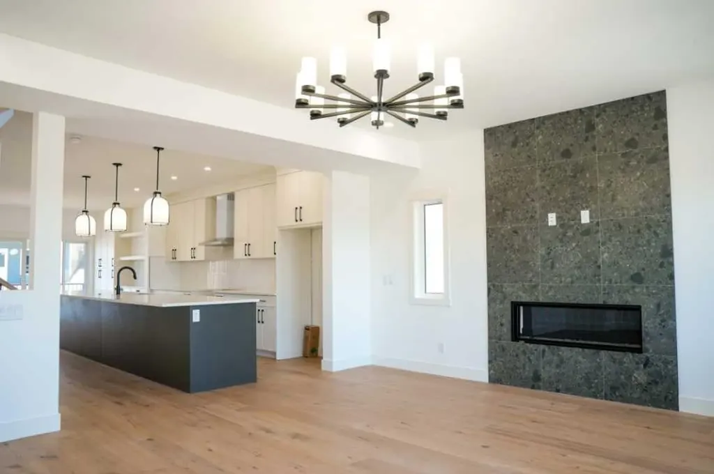 43 Heritage Ridge Cochrane AB T4C 3L2