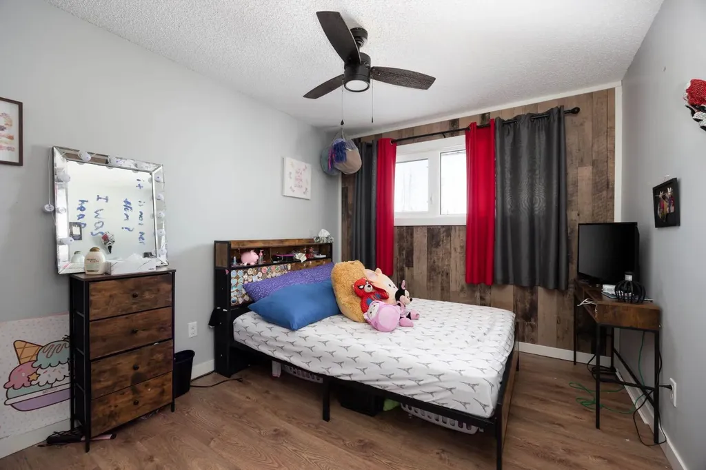 100 Christina Drive Anzac AB T0P 1J0
