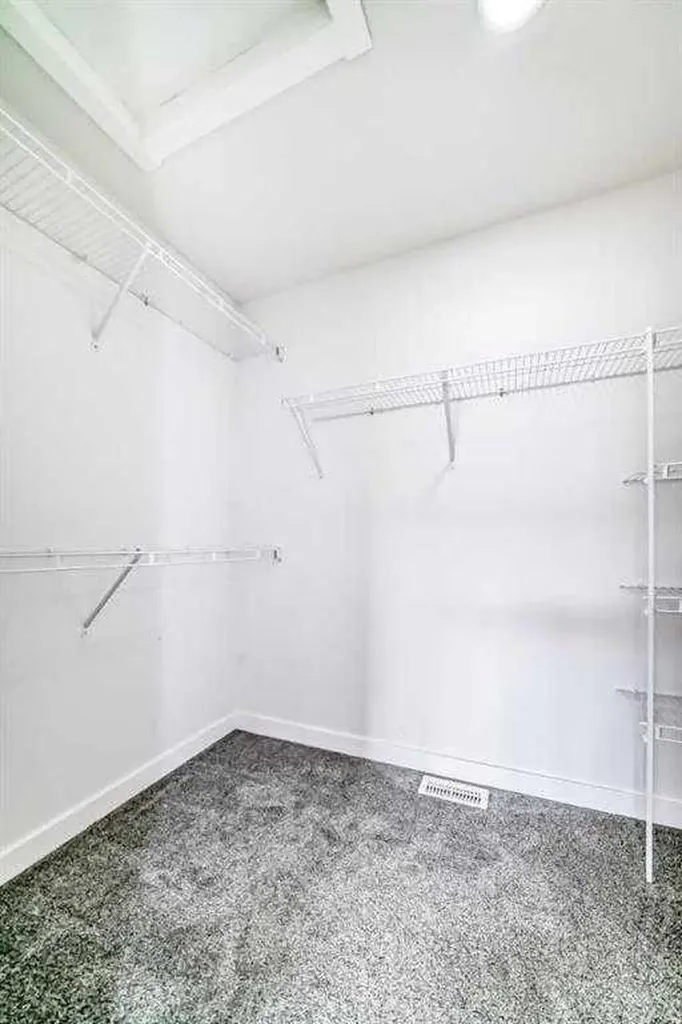 772 Edgefield Crescent Strathmore AB T1P 0H5