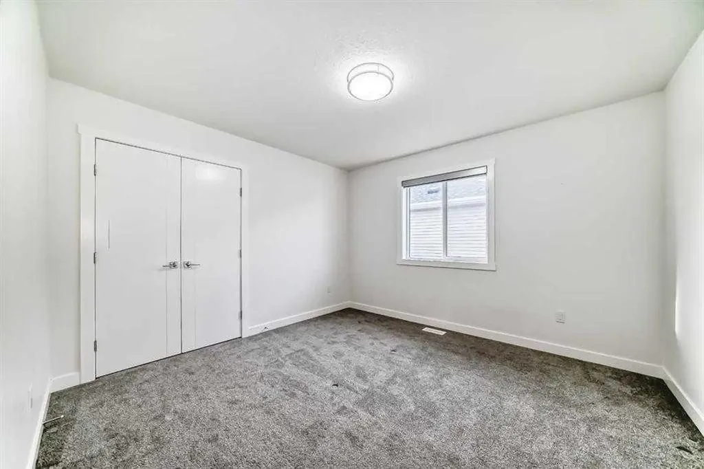 772 Edgefield Crescent Strathmore AB T1P 0H5