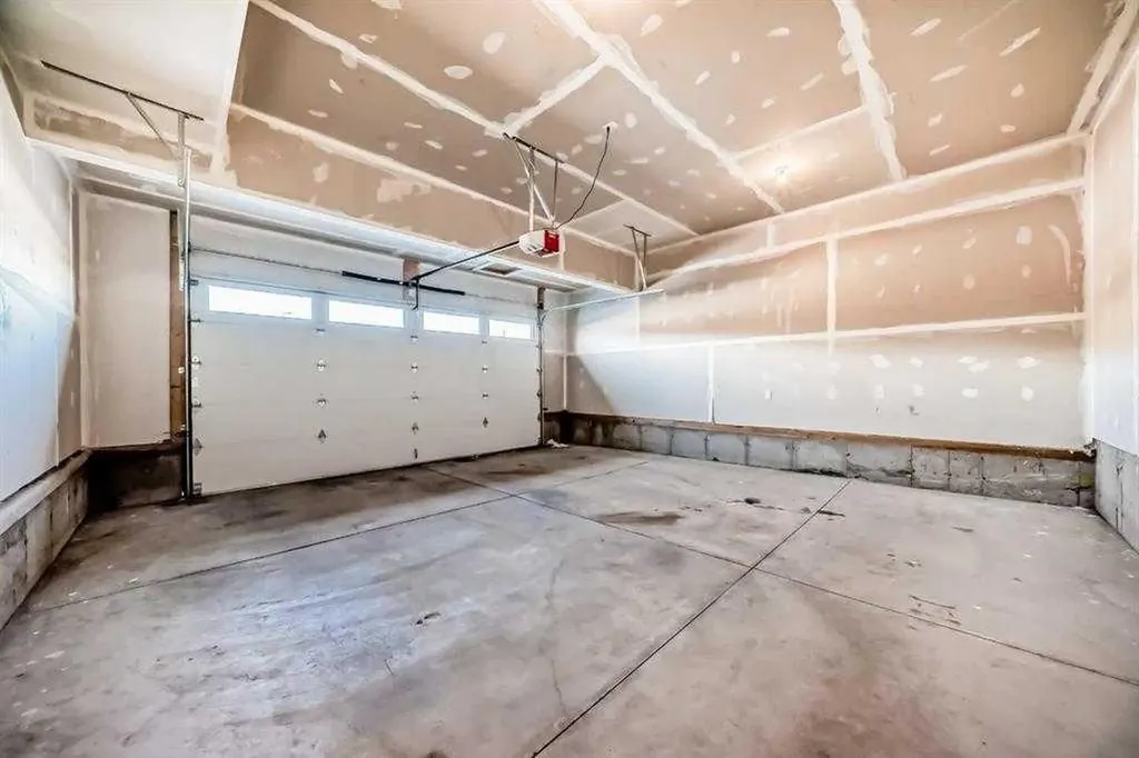 772 Edgefield Crescent Strathmore AB T1P 0H5