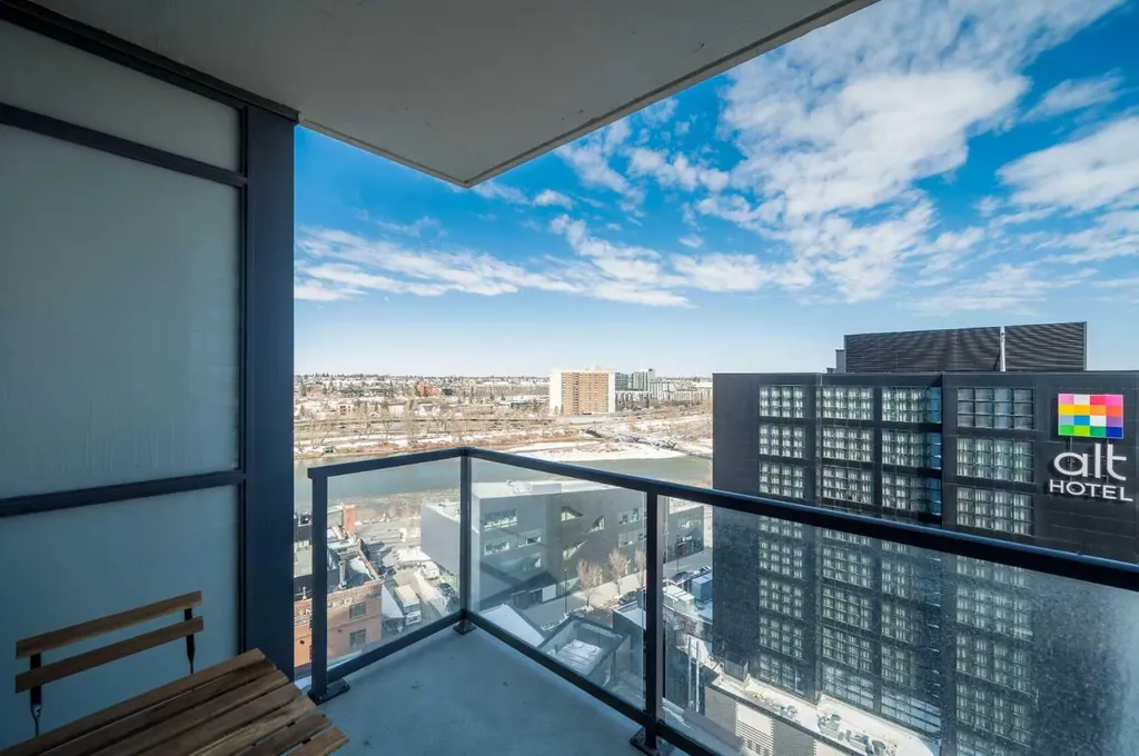 550 Riverfront Avenue SE Calgary AB T2G 1E5