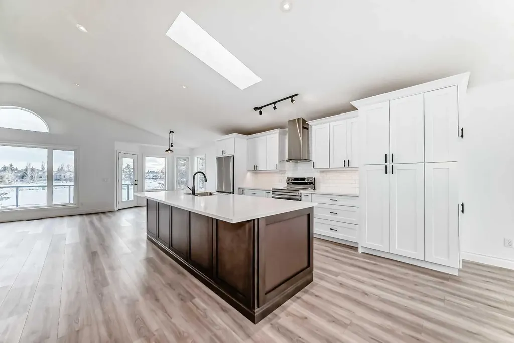 228 Woodside Crescent NW Airdrie AB T4B 2G8