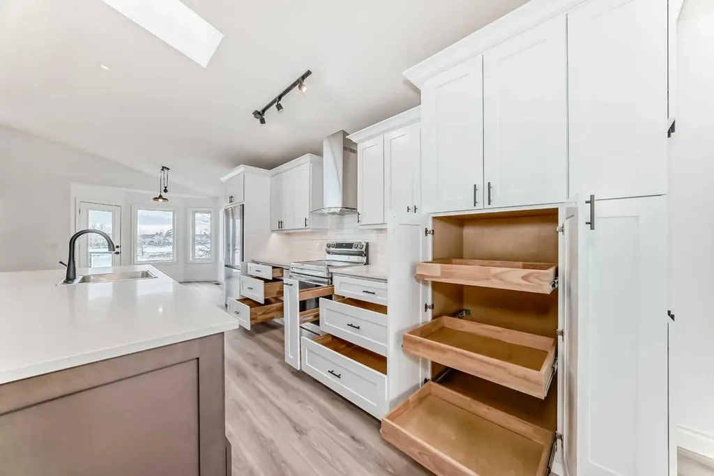 228 Woodside Crescent NW Airdrie AB T4B 2G8