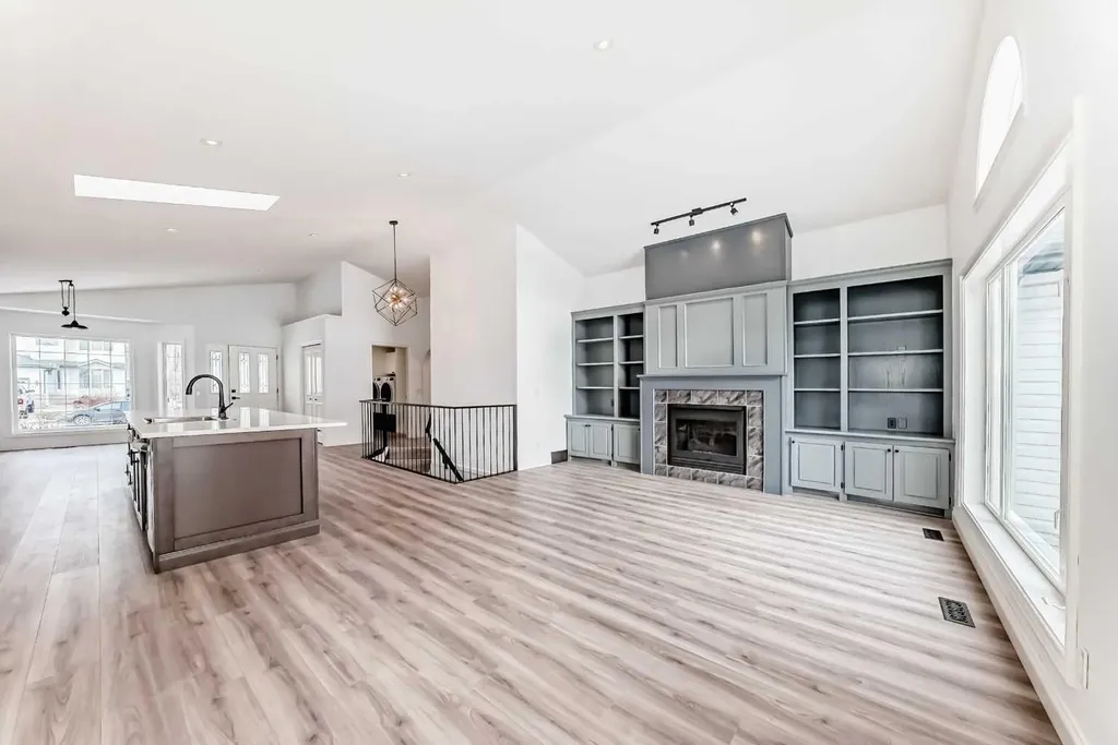 228 Woodside Crescent NW Airdrie AB T4B 2G8