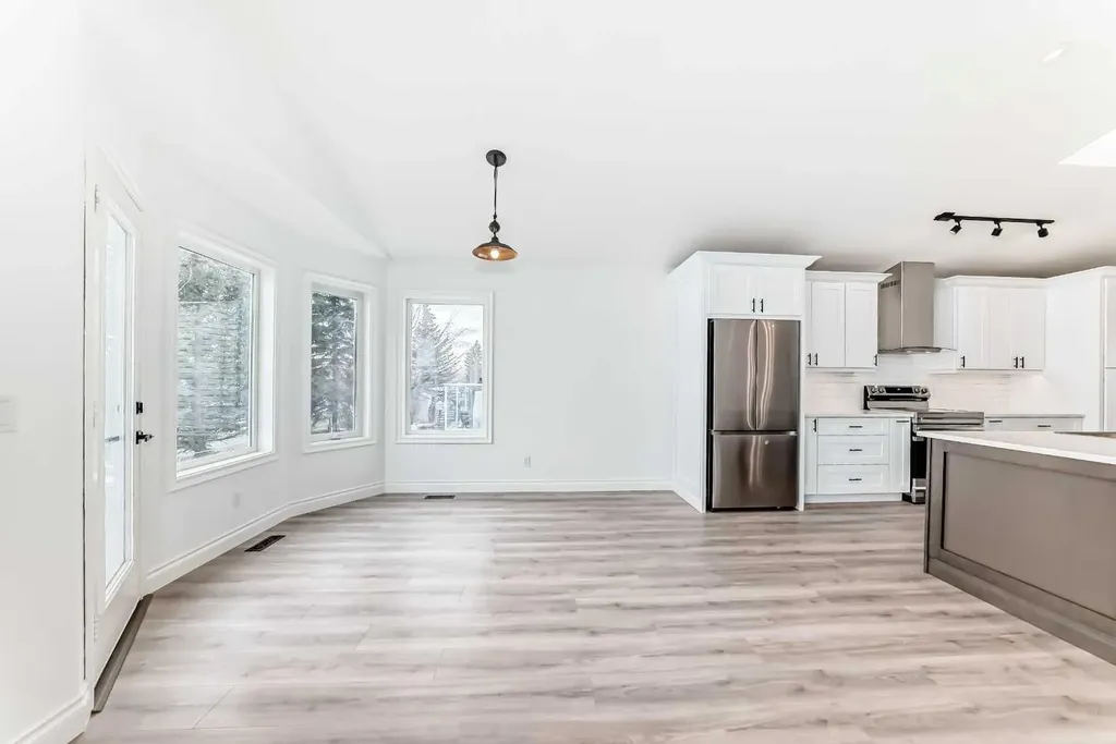 228 Woodside Crescent NW Airdrie AB T4B 2G8