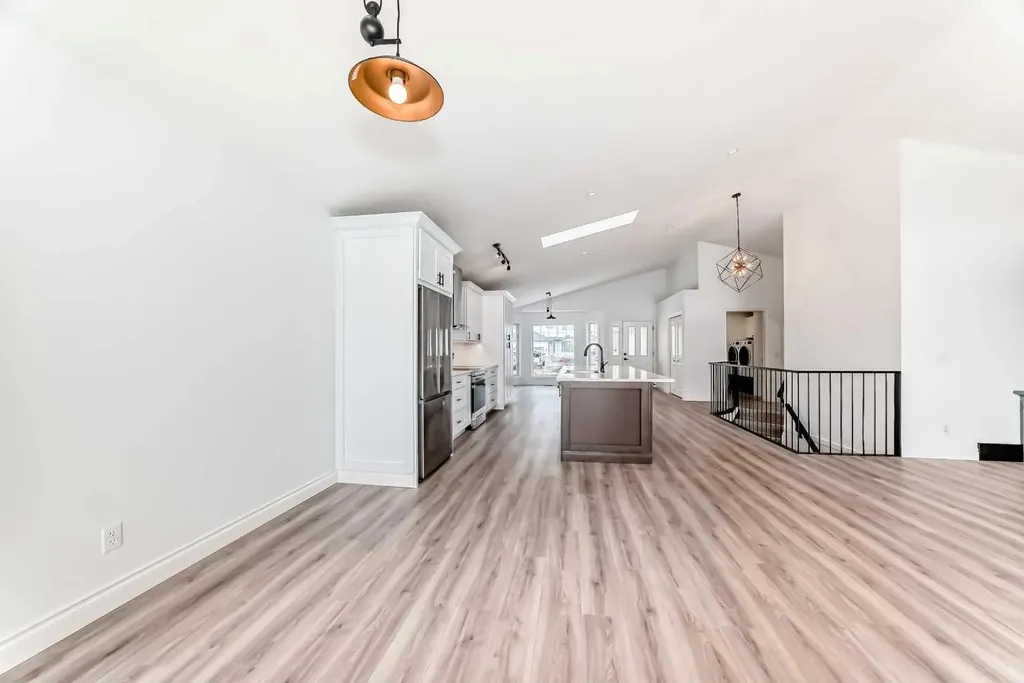 228 Woodside Crescent NW Airdrie AB T4B 2G8