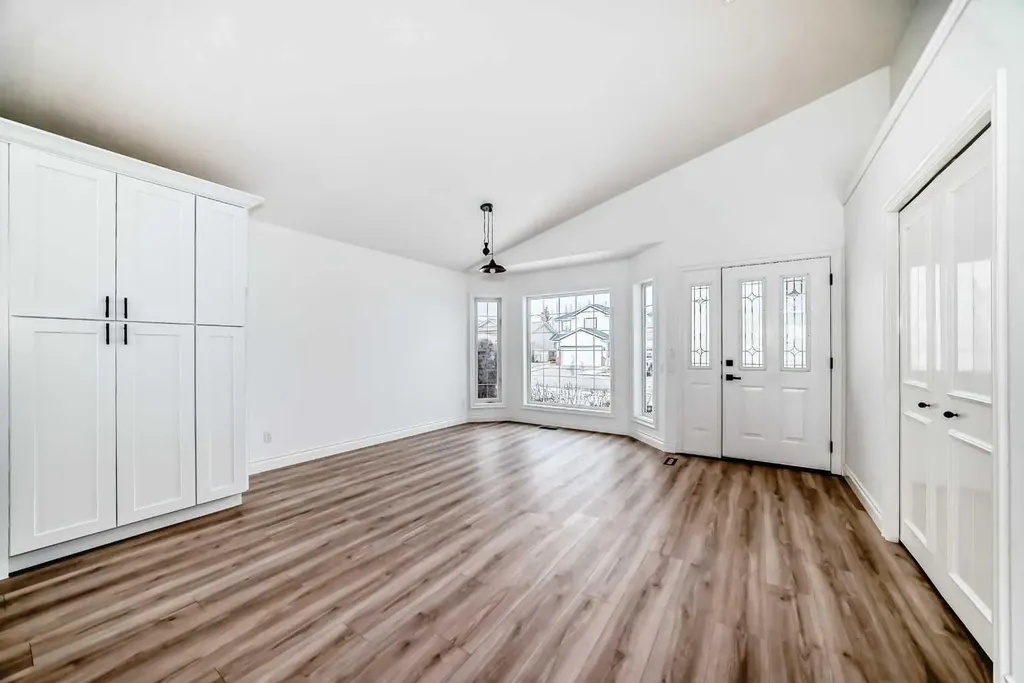 228 Woodside Crescent NW Airdrie AB T4B 2G8