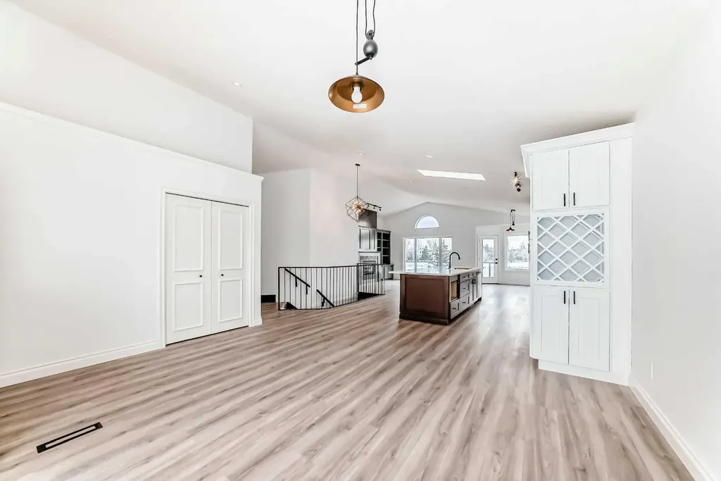 228 Woodside Crescent NW Airdrie AB T4B 2G8