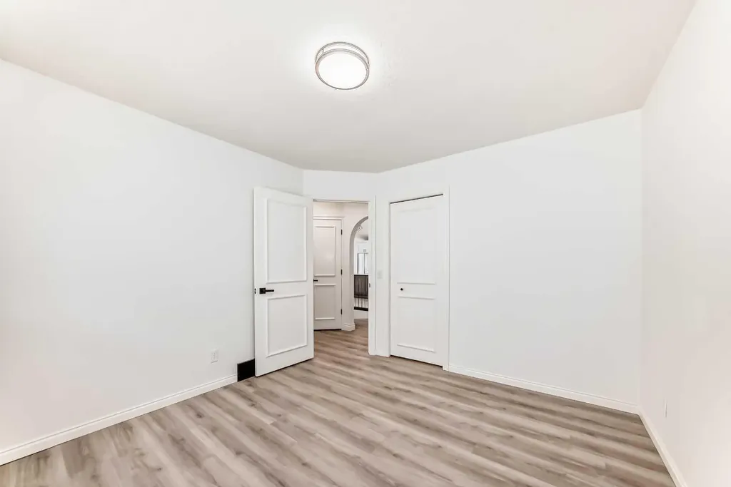 228 Woodside Crescent NW Airdrie AB T4B 2G8