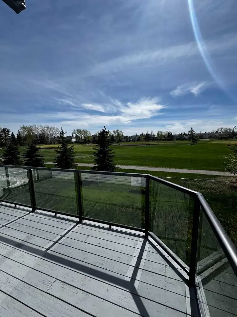 228 Woodside Crescent NW Airdrie AB T4B 2G8