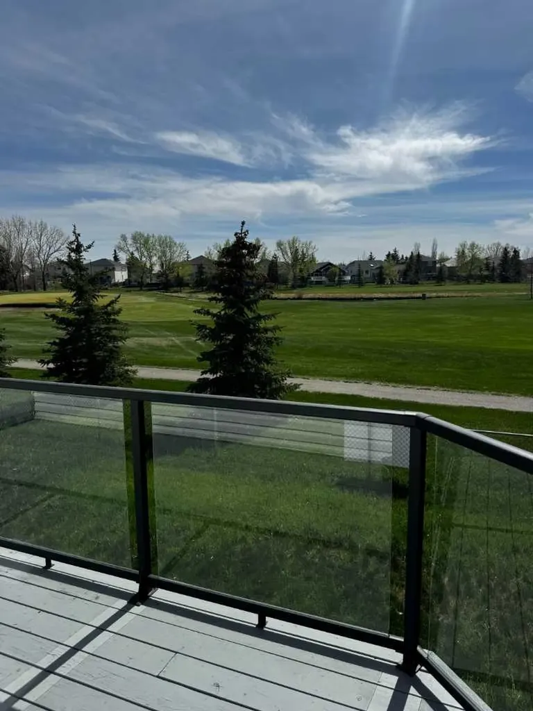 228 Woodside Crescent NW Airdrie AB T4B 2G8