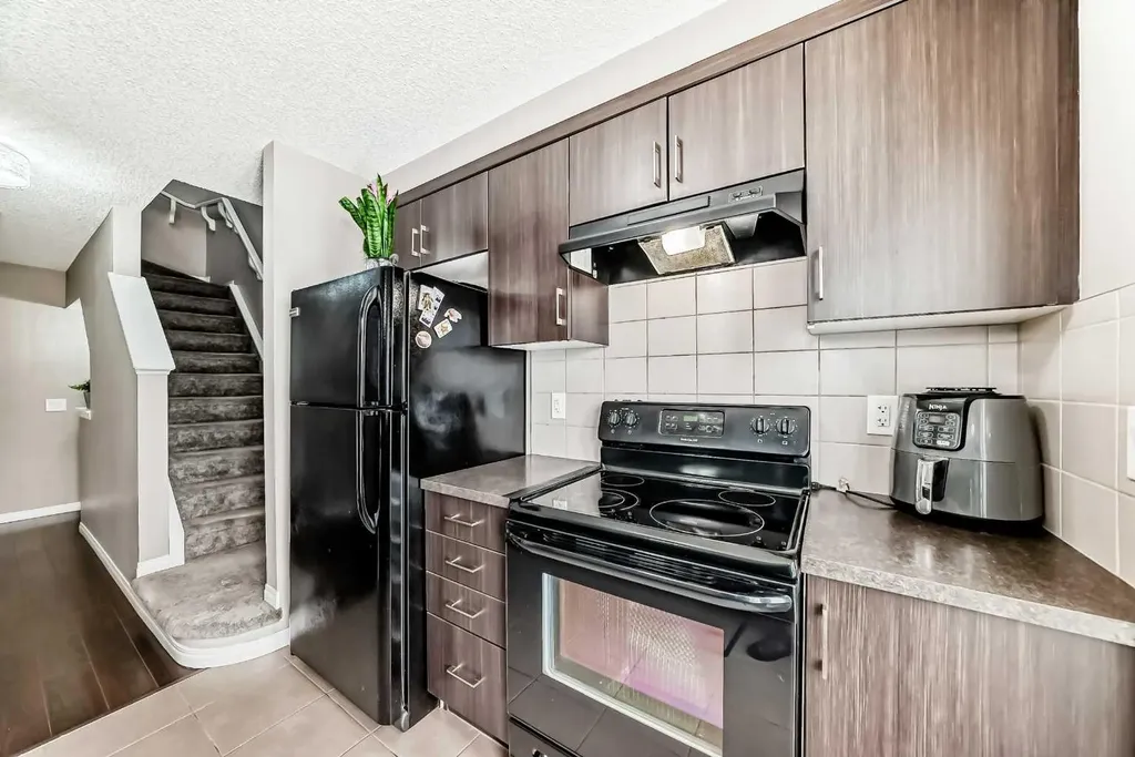127 Windford Gardens SW Airdrie AB T4B 4A5