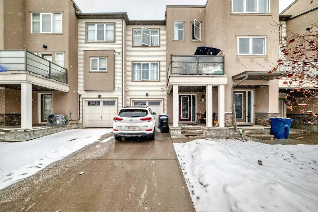 127 Windford Gardens SW Airdrie AB T4B 4A5