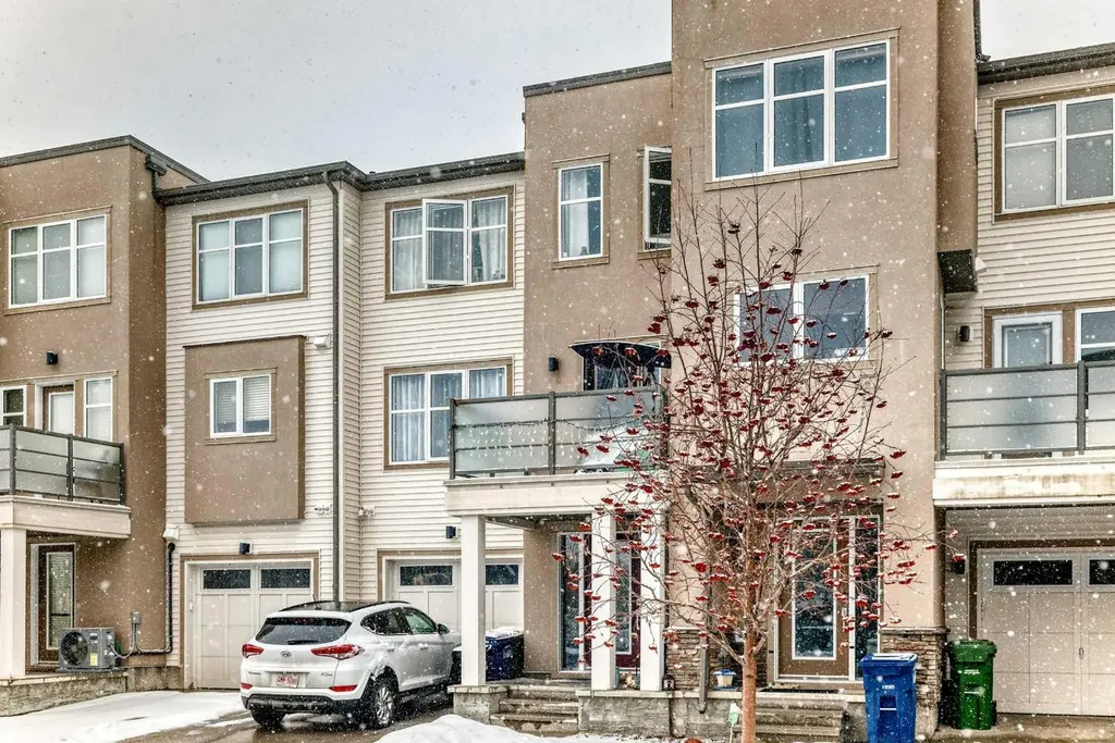 127 Windford Gardens SW Airdrie AB T4B 4A5