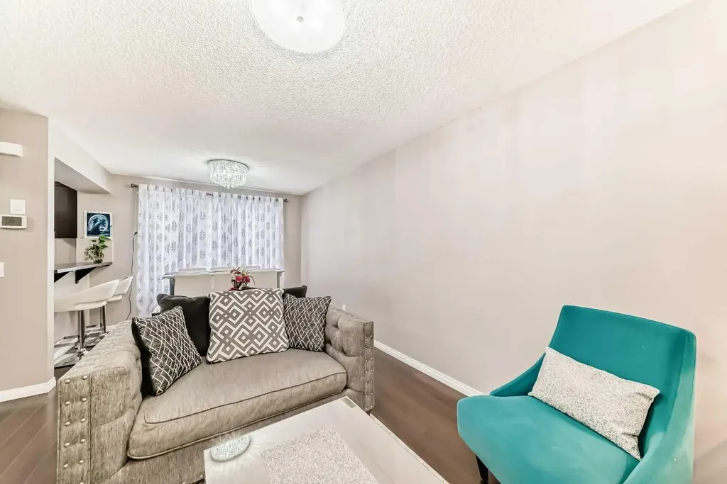 127 Windford Gardens SW Airdrie AB T4B 4A5