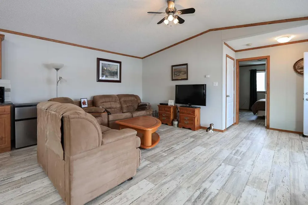 39204 Range Road232.5 Rural Lacombe County AB T0C 0B0