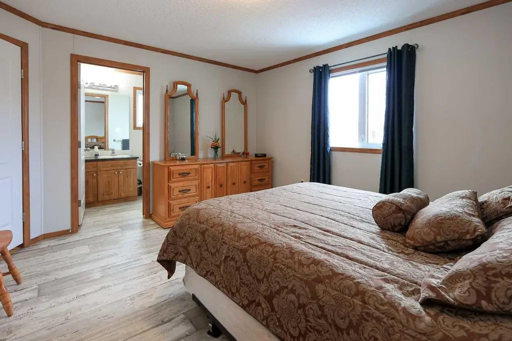 39204 Range Road232.5 Rural Lacombe County AB T0C 0B0