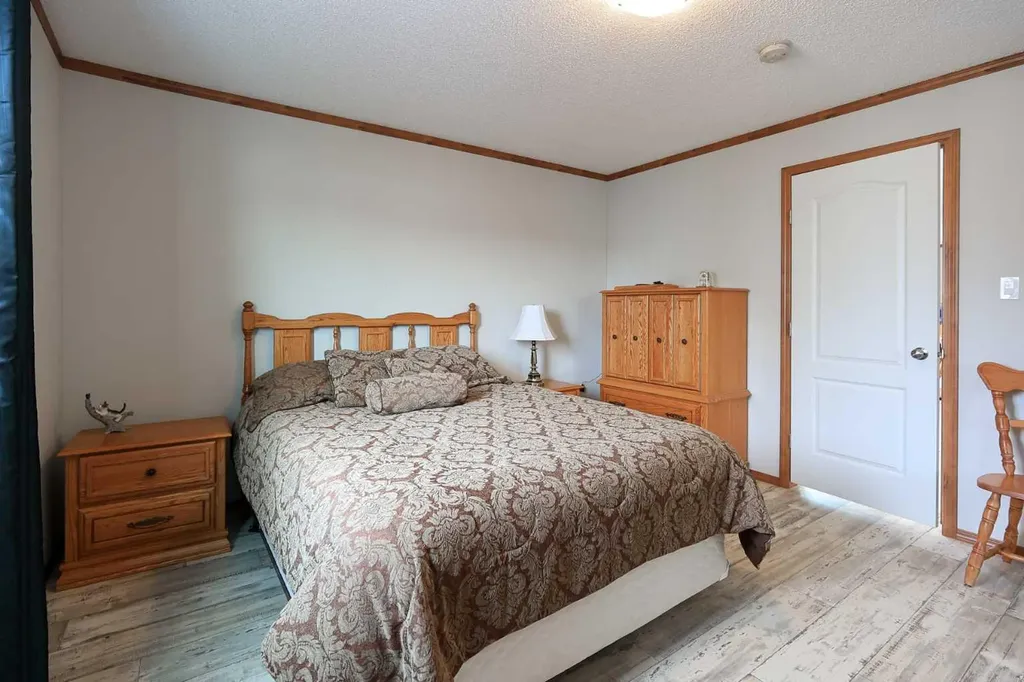 39204 Range Road232.5 Rural Lacombe County AB T0C 0B0