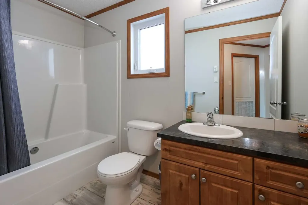 39204 Range Road232.5 Rural Lacombe County AB T0C 0B0