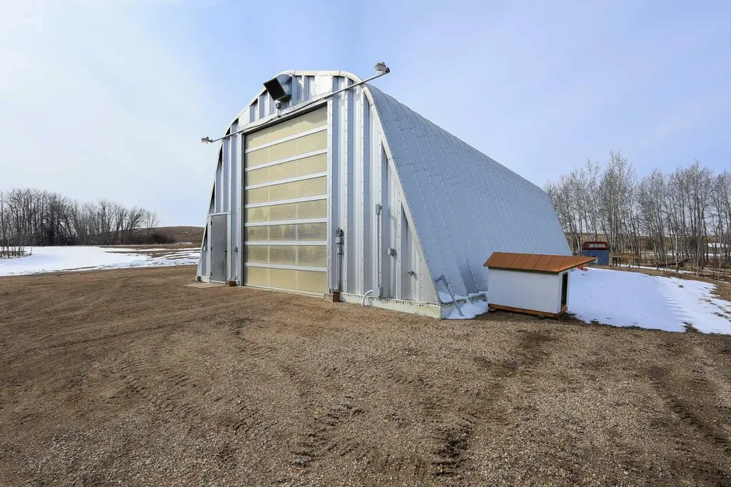 39204 Range Road232.5 Rural Lacombe County AB T0C 0B0
