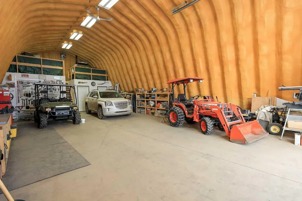 39204 Range Road232.5 Rural Lacombe County AB T0C 0B0