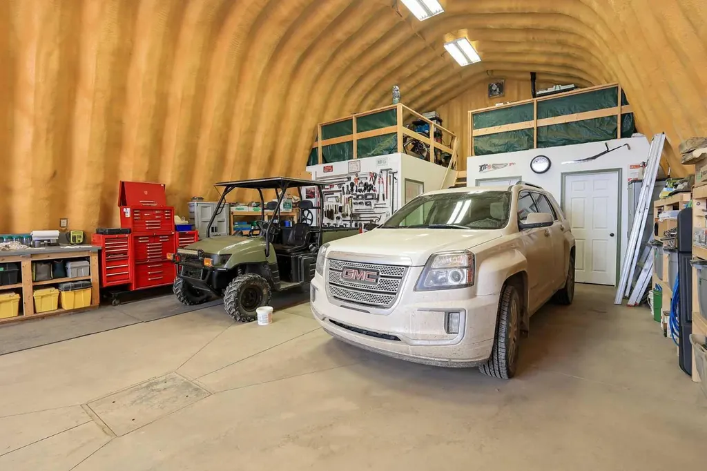 39204 Range Road232.5 Rural Lacombe County AB T0C 0B0