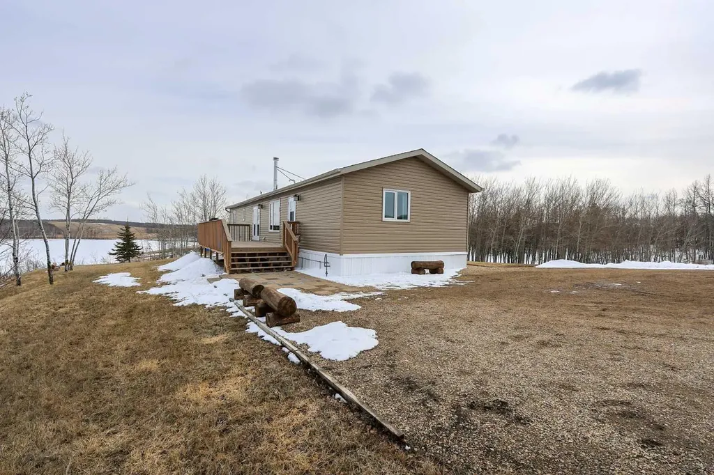39204 Range Road232.5 Rural Lacombe County AB T0C 0B0