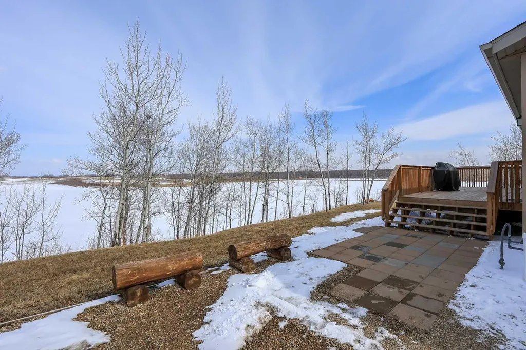 39204 Range Road232.5 Rural Lacombe County AB T0C 0B0