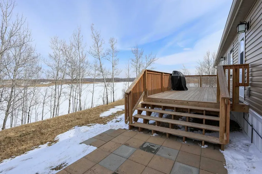 39204 Range Road232.5 Rural Lacombe County AB T0C 0B0