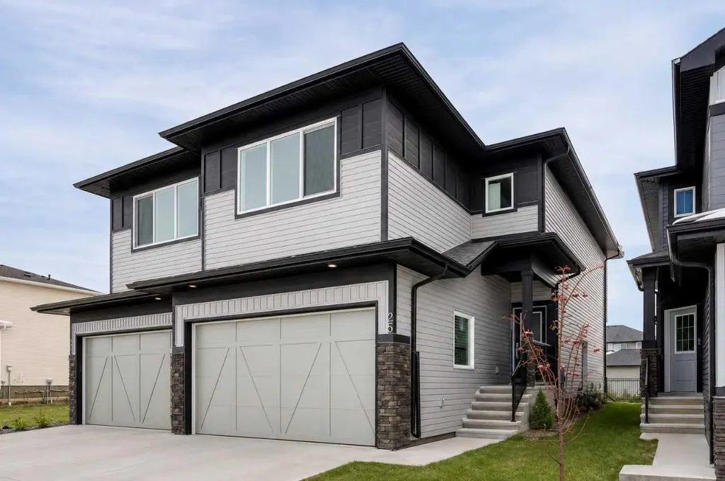 25 Linden Place Rural Red Deer County AB T4E 3C4