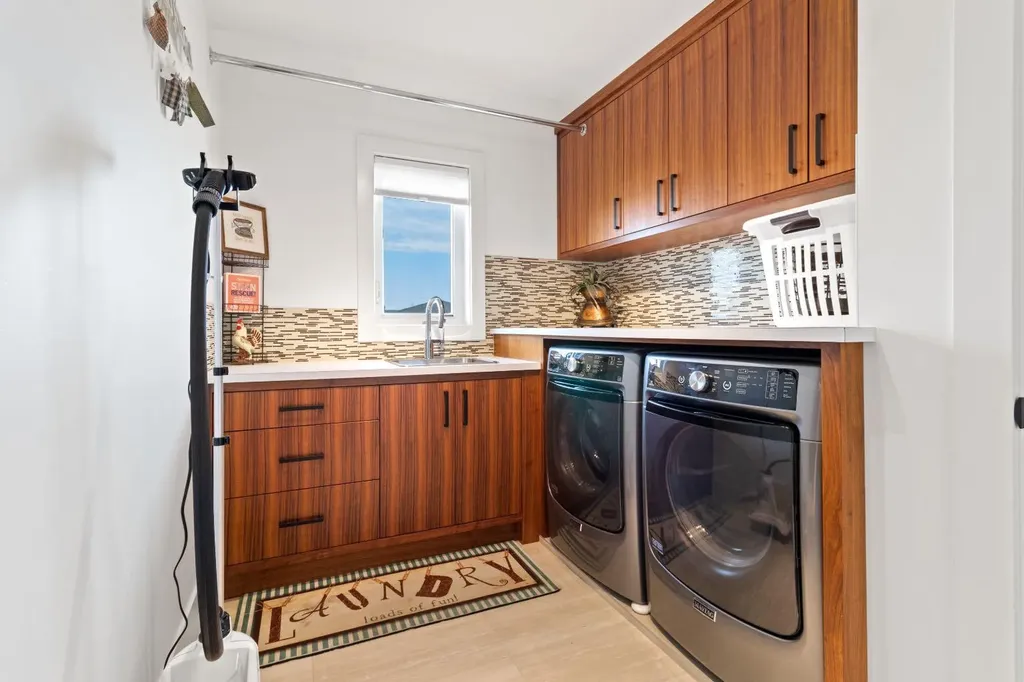 57 Lazaro Close Red Deer AB T4R 0R8