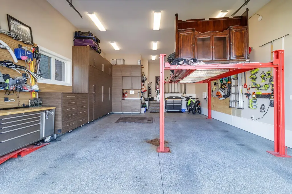 57 Lazaro Close Red Deer AB T4R 0R8