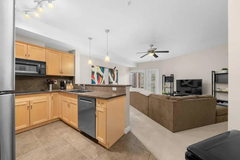 60 Royal Oak Plaza NW Calgary AB T3G 0A7