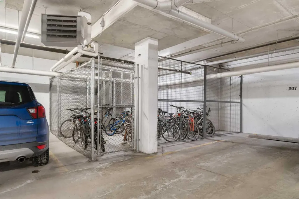 60 Royal Oak Plaza NW Calgary AB T3G 0A7