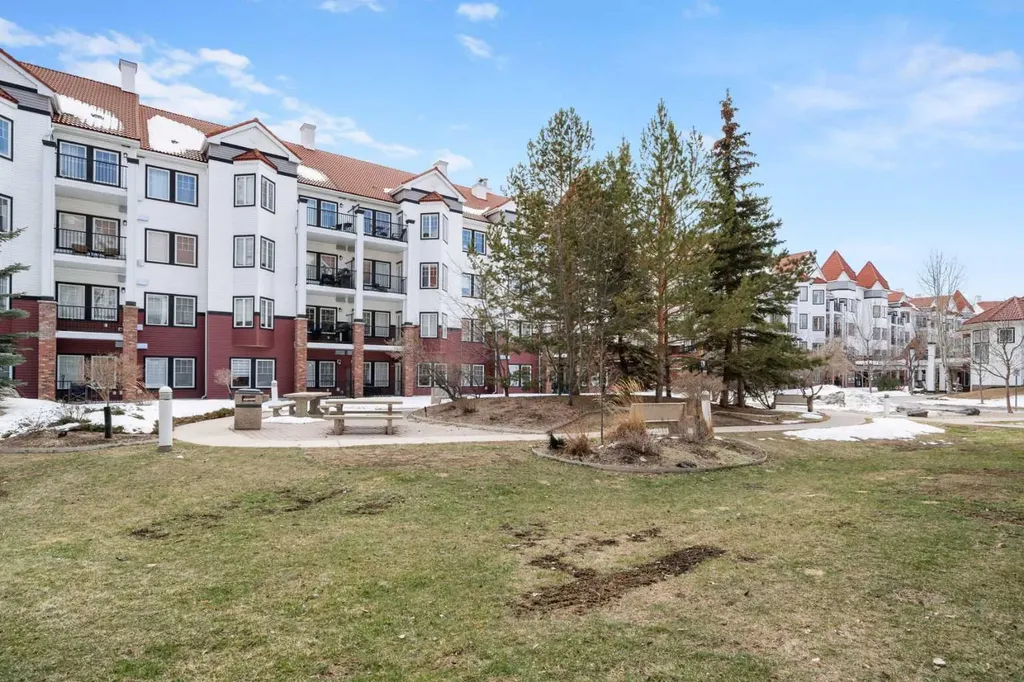 60 Royal Oak Plaza NW Calgary AB T3G 0A7