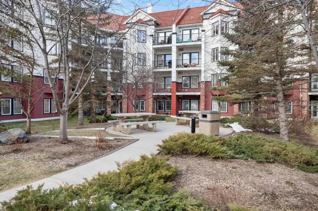 60 Royal Oak Plaza NW Calgary AB T3G 0A7