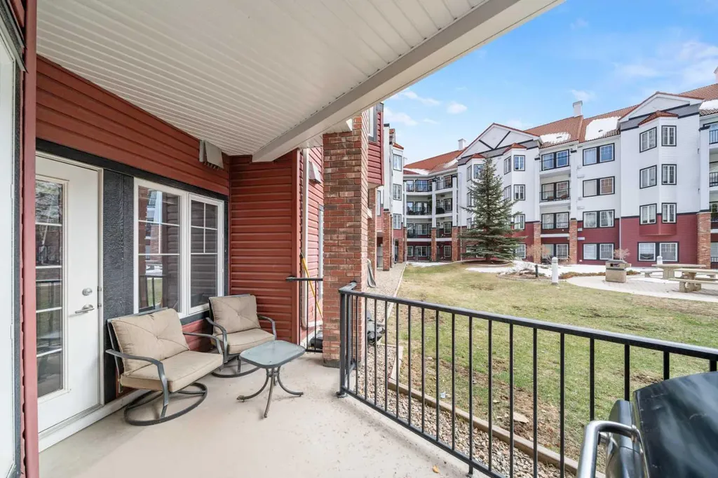 60 Royal Oak Plaza NW Calgary AB T3G 0A7