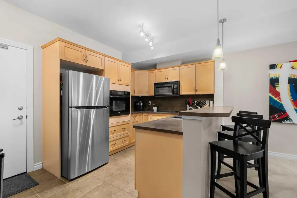 60 Royal Oak Plaza NW Calgary AB T3G 0A7