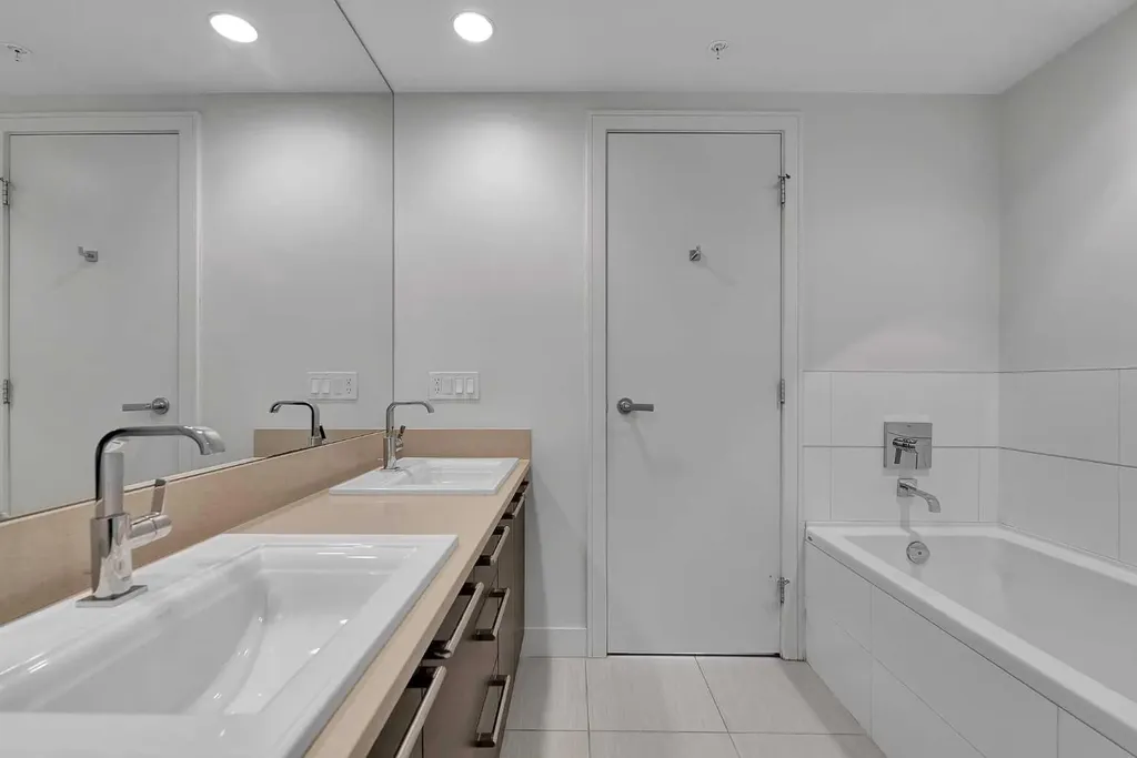 222 Riverfront Avenue SW Calgary AB T2P 0X2