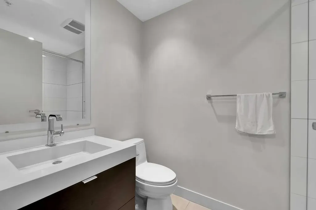 222 Riverfront Avenue SW Calgary AB T2P 0X2