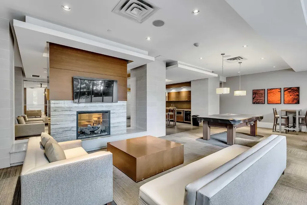 222 Riverfront Avenue SW Calgary AB T2P 0X2