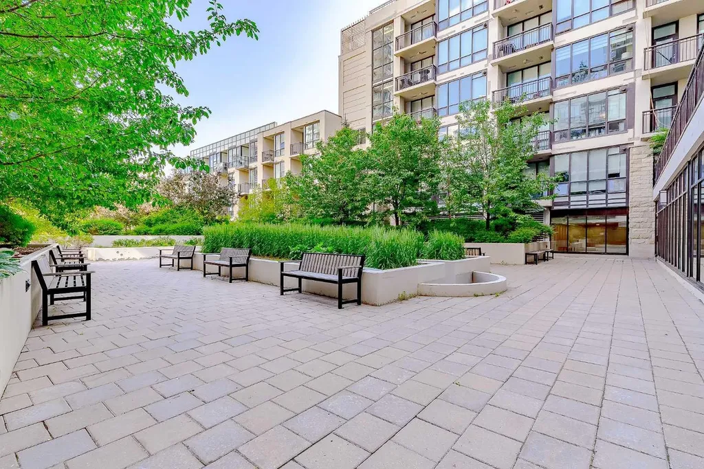 222 Riverfront Avenue SW Calgary AB T2P 0X2