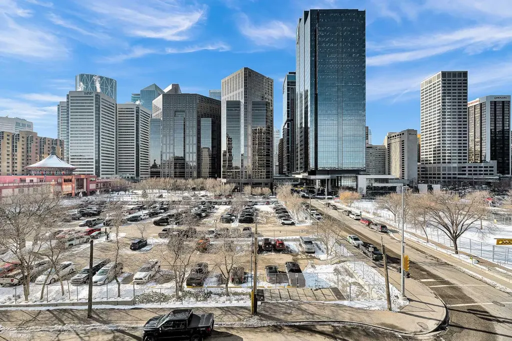 222 Riverfront Avenue SW Calgary AB T2P 0X2