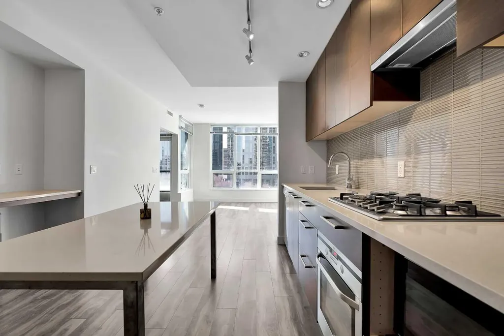 222 Riverfront Avenue SW Calgary AB T2P 0X2