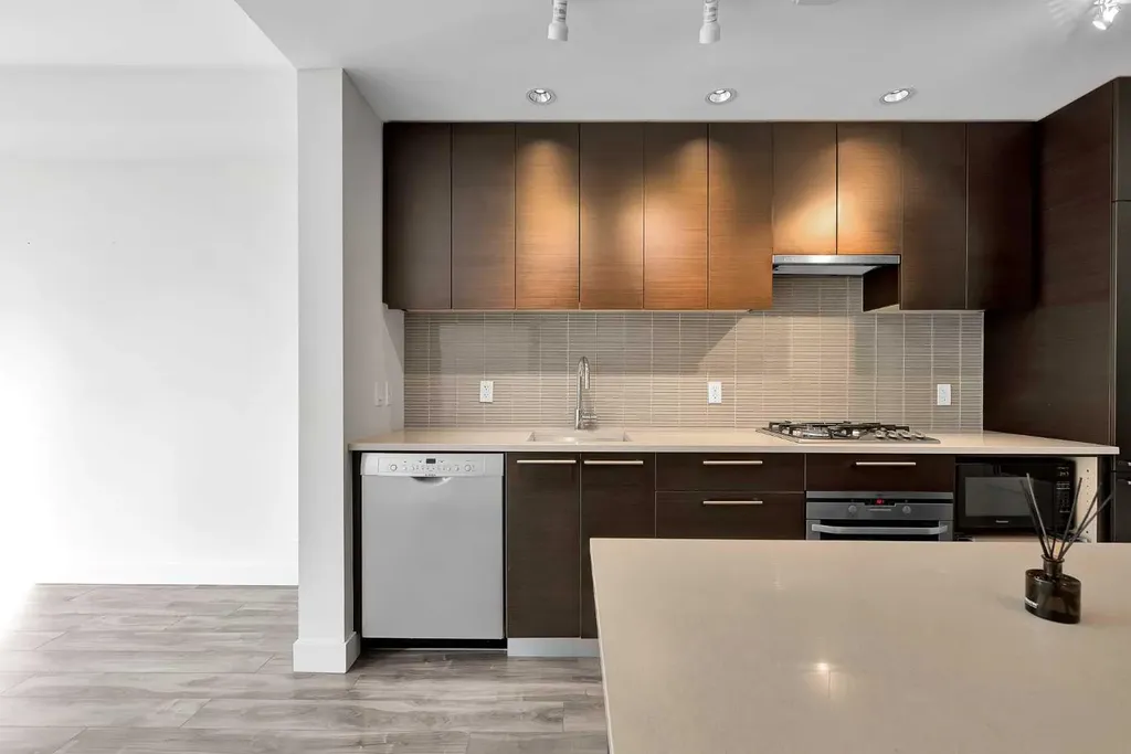 222 Riverfront Avenue SW Calgary AB T2P 0X2