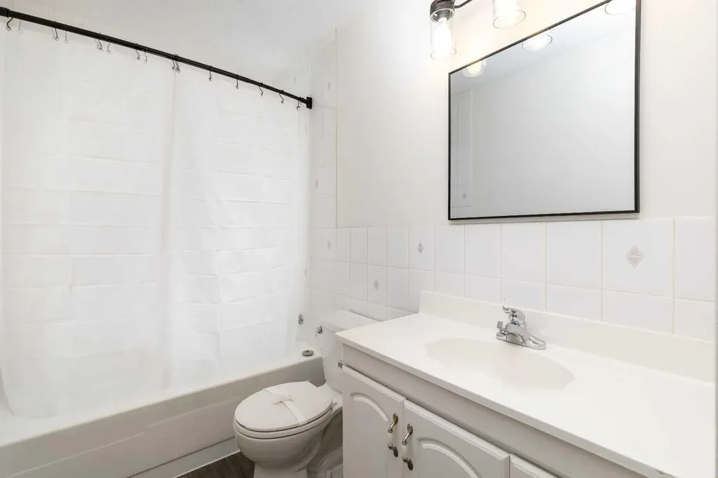 47 Olsen Street Red Deer AB T4N 5B8